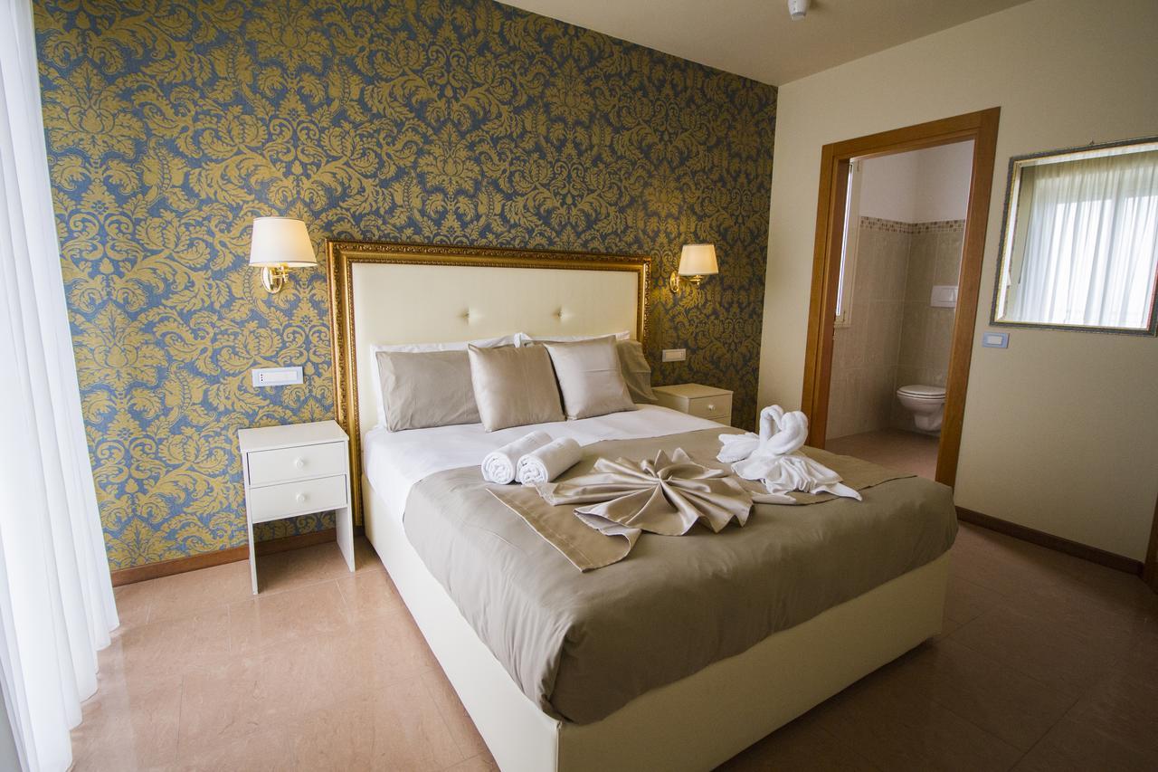 Lady Mary Hotel 3*